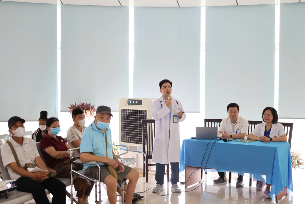 SINH HOẠT CÂU LẠC BỘ BỆNH NHÂN NHẰM “NÂNG CAO NHẬN THỨC VỀ BỆNH LÝ MẠN TÍNH - CHUYÊN ĐỀ TĂNG HUYẾT ÁP”
