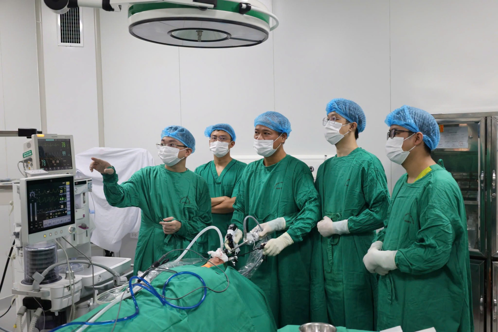 BVĐK TỈNH SƠN LA TRIỂN KHAI THÀNH CÔNG PHẪU THUẬT NỘI SOI CẮT THÙY TUYẾN GIÁP QUA ĐƯỜNG MIỆNG