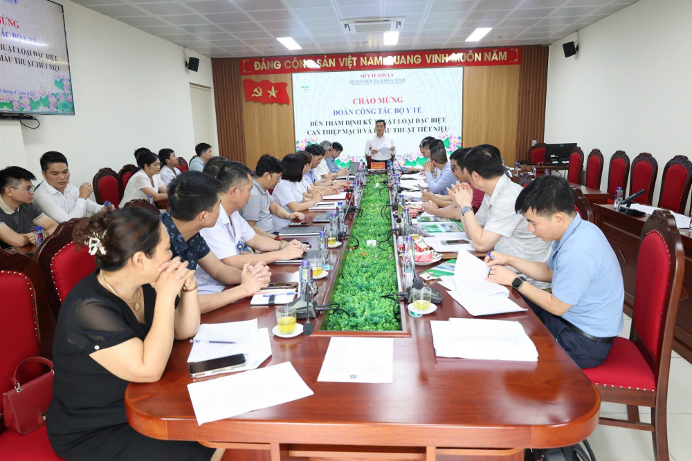 BỘ Y TẾ THẨM ĐỊNH 90 KỸ THUẬT LOẠI ĐẶC BIỆT TẠI BỆNH VIỆN ĐA KHOA TỈNH SƠN LA