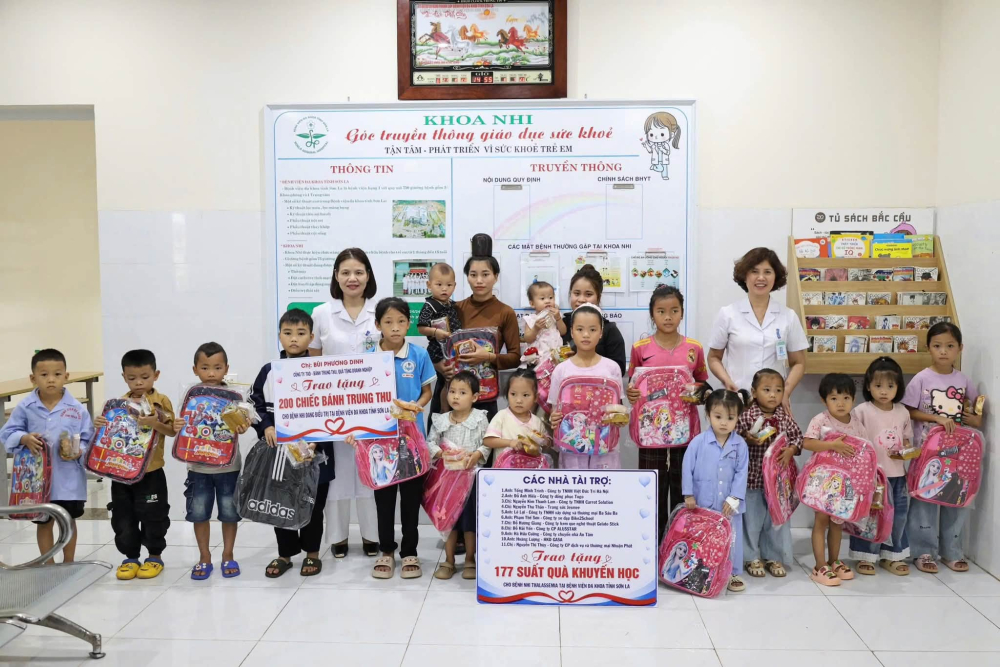 200 SUẤT QUÀ KHUYẾN HỌC - TIẾP SỨC ƯỚC MƠ ĐẾN TRƯỜNG CHO TRẺ EM BỊ TAN MÁU BẨM SINH TẠI SƠN LA