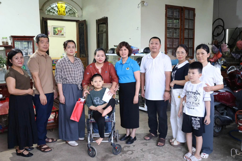ẤM ÁP TRUNG THU - CÔNG ĐOÀN BỆNH VIỆN QUAN TÂM, CHĂM LO CHO CON ĐOÀN VIÊN, NGƯỜI LAO ĐỘNG