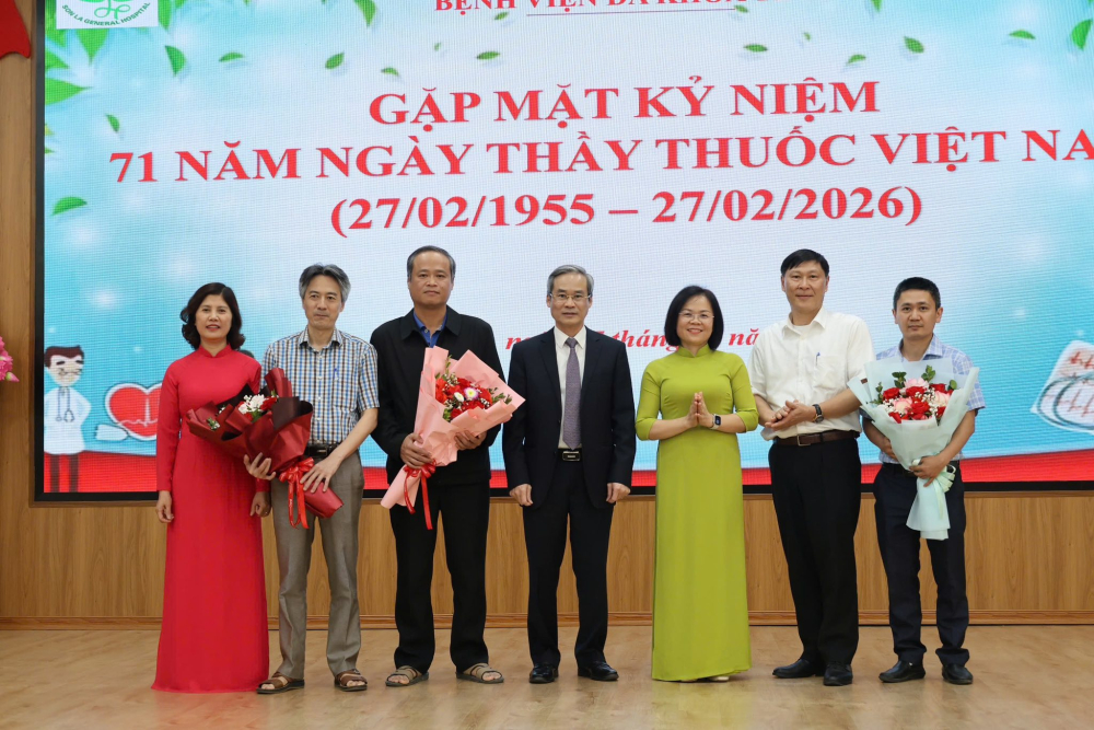 BỆNH VIỆN ĐA KHOA TỈNH SƠN LA TỔ CHỨC CHƯƠNG TRÌNH GẶP MẶT KỶ NIỆM 71 NĂM NGÀY THẦY THUỐC VIỆT NAM