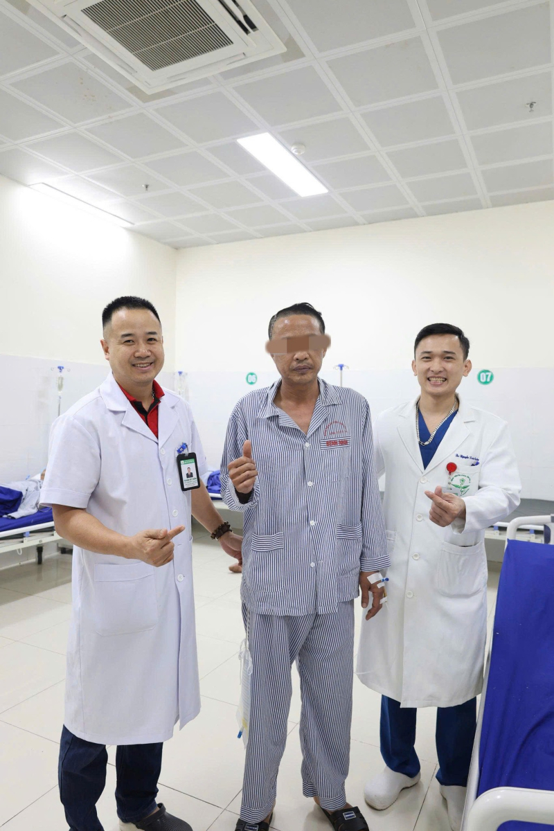 PHẪU THUẬT CẤP CỨU THÀNH CÔNG CA BỆNH MÁU TỤ DƯỚI MÀNG CỨNG DO CHẤN THƯƠNG SỌ NÃO